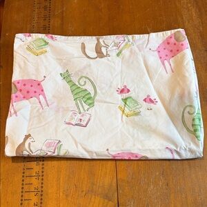 POTTERY BARN KIDS *Standard* Pillowcase Book Lover Animals Whimsical Organic